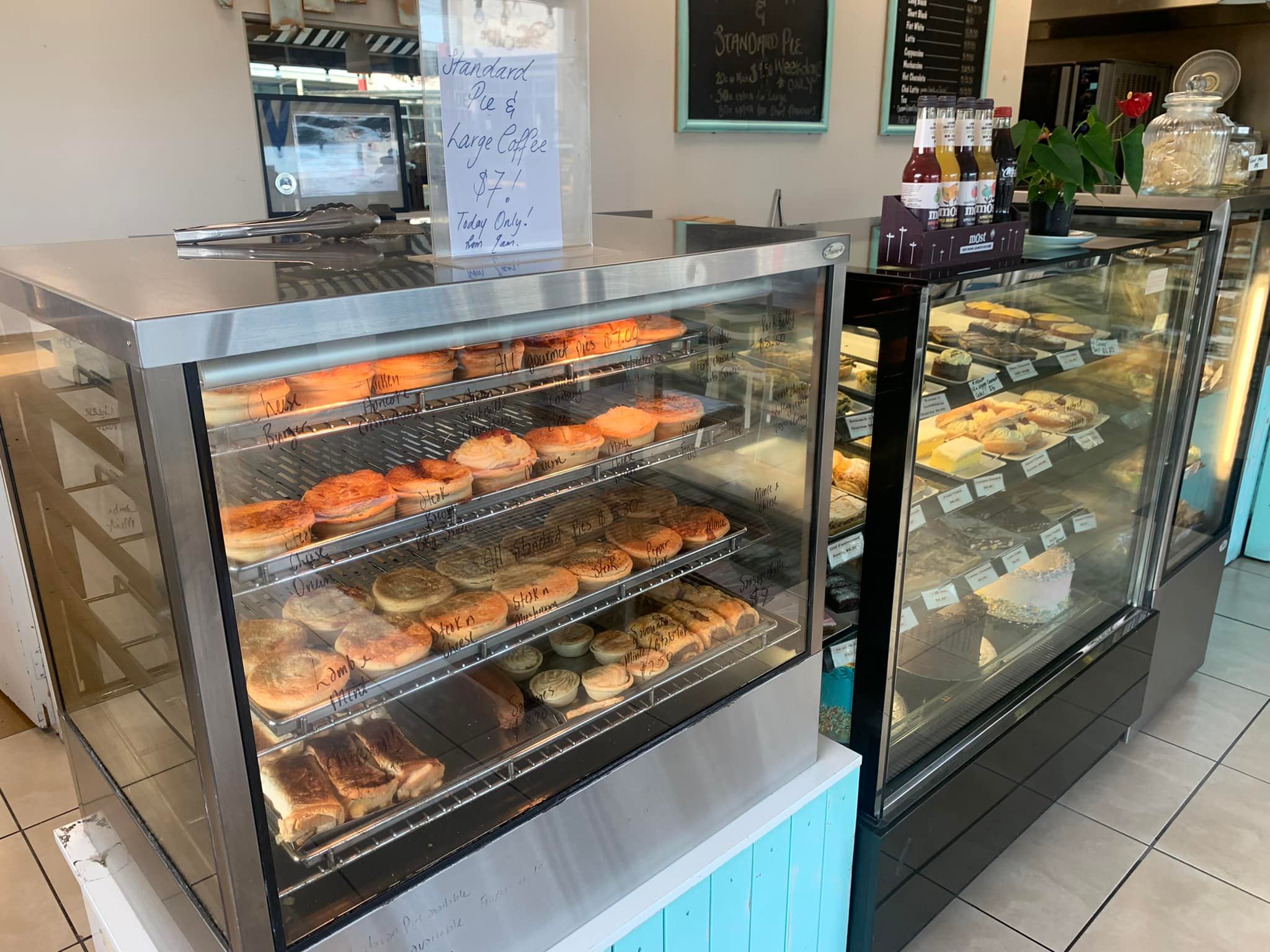 Rustic Bakery Cafe – A local bakery situated in Lincoln